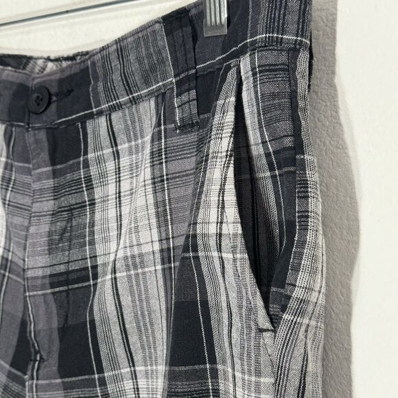 Burnside Shorts Mens 32 Fits 29 Gray Black Plaid Chino Slash Pockets Lightweight - Picture 3 of 9
